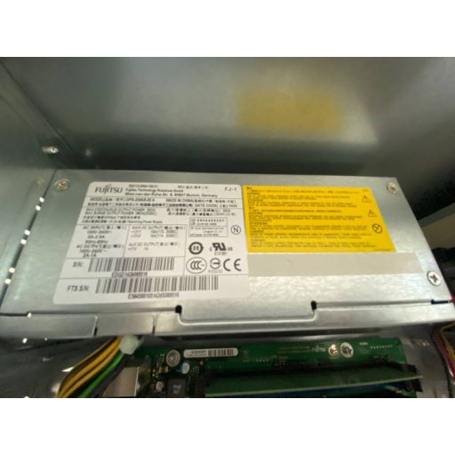Fujitsu Esprimo P720 TOWER (Allo Torony/Core I3 4th Gen Haswell/8GB/120GB/Ssd 2 5/A Kategoria)