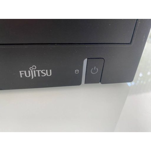 Fujitsu Esprimo D756 SFF (Sff/Core I5 6th Gen Skylake/8GB/256GB/Ssd 2 5/A Kategoria)