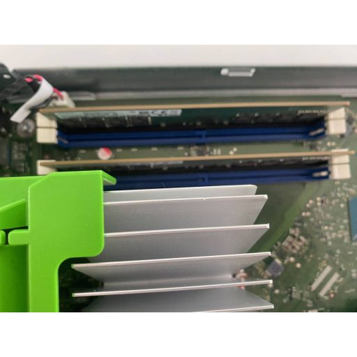 Fujitsu Esprimo D957 SFF (Sff/Core I5 6th Gen Skylake/16GB/256GB/Ssd 2 5/A Kategoria)