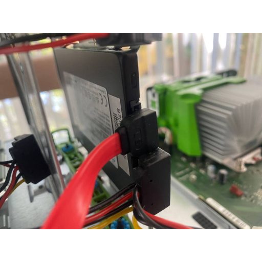 Fujitsu Esprimo D957 SFF (Sff/Core I5 6th Gen Skylake/16GB/256GB/Ssd 2 5/A Kategoria)