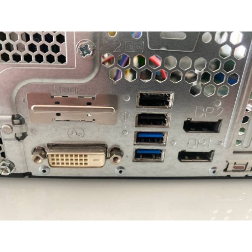 Fujitsu Esprimo D957 SFF (Sff/Core I5 6th Gen Skylake/16GB/256GB/Ssd 2 5/A Kategoria)